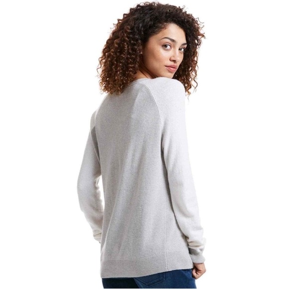 Vineyard Vines Raglan Sleeve
Sweater Wool and Cashmere Bland Heather Size XS - Picture 2 of 9